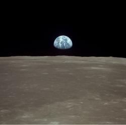 earthrise_[800x600].jpg