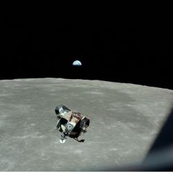 AS11-44-6642_[800x600].jpg